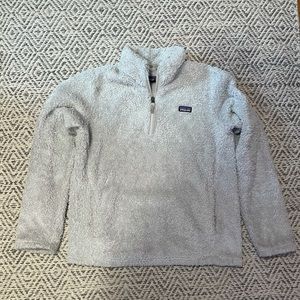 Girls patagonia fluffy quarter zip pullover